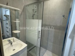 Création de salle de bain à Fréjus