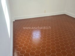 Pose de Tomettes et Carrelage avec un Traitement d&#039;Exception