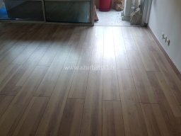 Pose de Parquet Flottant par AzurBati83 dans le Var