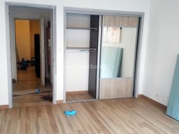 Pose de Parquet Flottant par AzurBati83 dans le Var