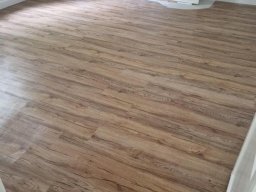 Pose Expert de Parquet Flottant et Collé