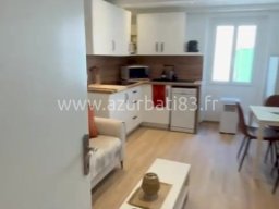 Rénovation Complète à Fréjus : Plomberie, Électricité, Sols, Peinture, Salle de Bain, Cuisine &amp; Placo 