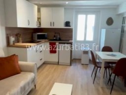 Rénovation Complète à Fréjus : Plomberie, Électricité, Sols, Peinture, Salle de Bain, Cuisine &amp; Placo 