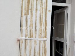 Réparation et peinture de volets en bois à Agay et Saint-Raphaël