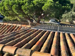 Traitement et nettoyage toiture à Fréjus